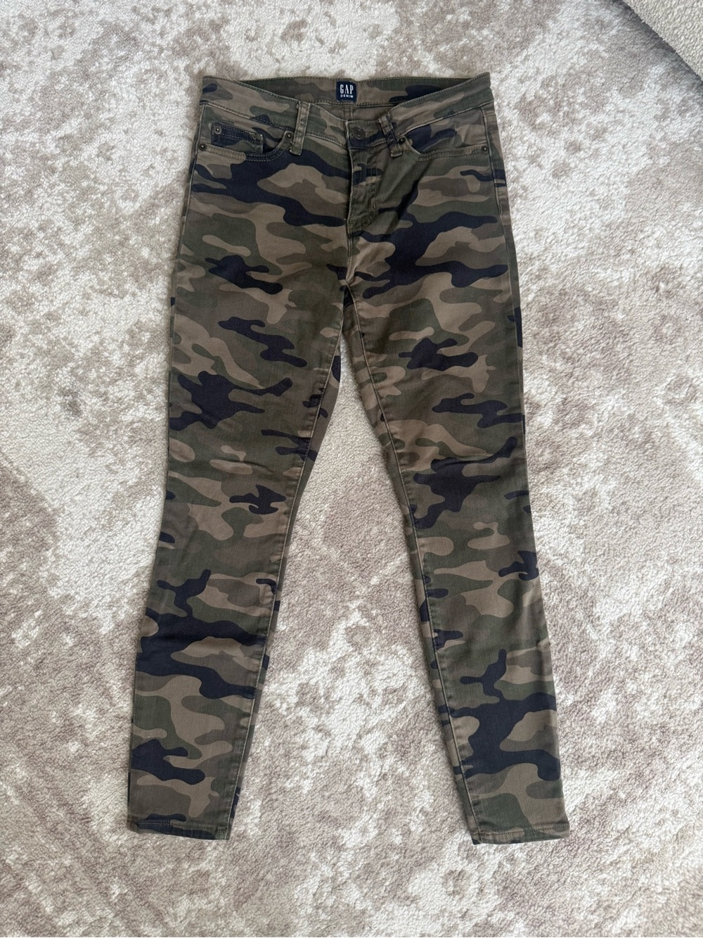 GAP Women's Camo Skinny Jeans pants - Olive green Camo size 25